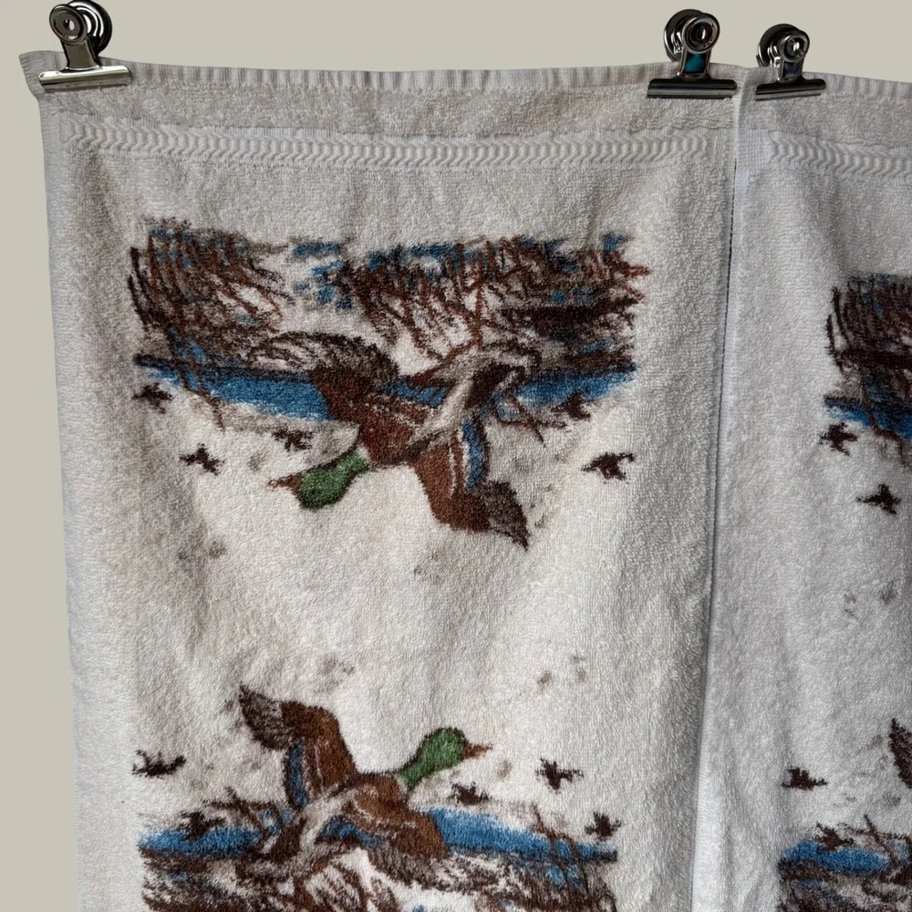 Vintage RA Briggs Mallard Duck Hand Towels Set of 2 Cream Rustic Cabin Lodge